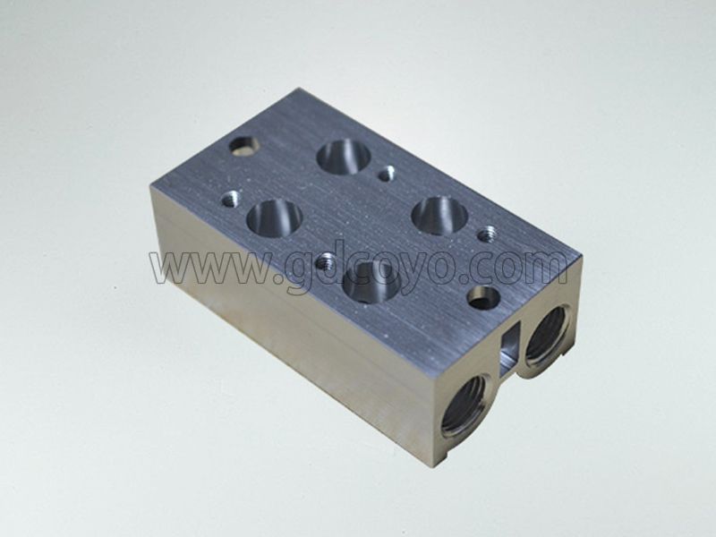 3V100M系列 汇流板