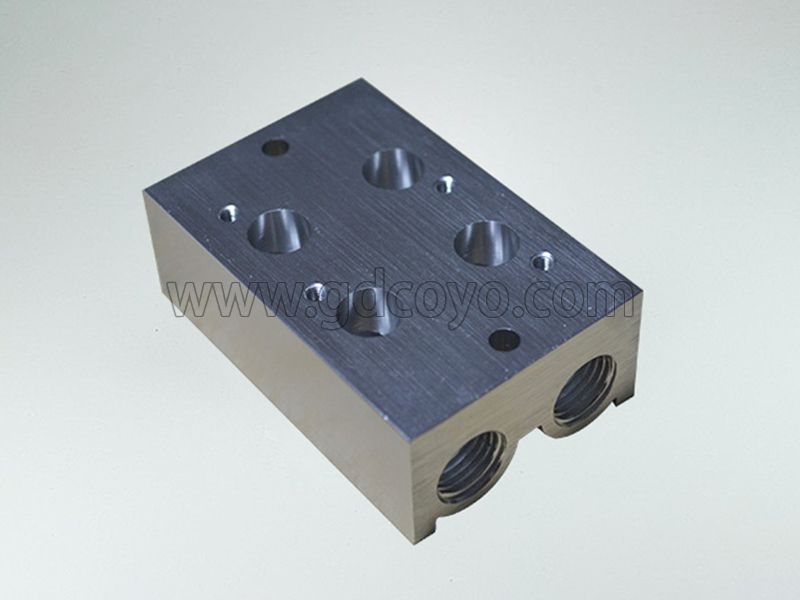 3V100M系列 汇流板